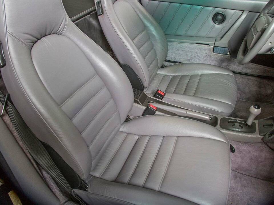 Bild 22/31 von Porsche 911 Carrera 2 (1992)