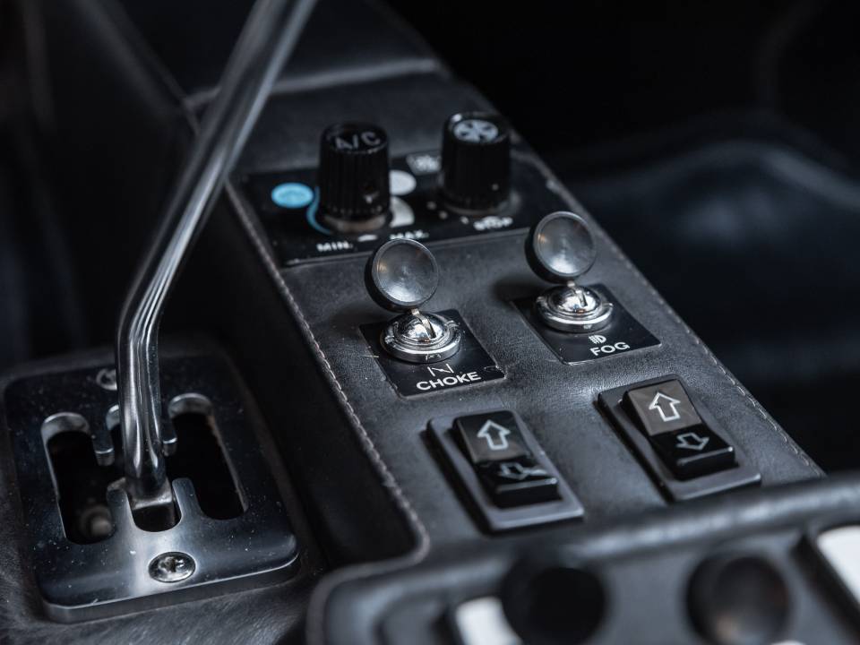 Bild 19/49 von Ferrari 512 BB (1976)