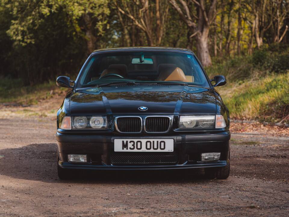 Immagine 8/37 di BMW M3 (1997)
