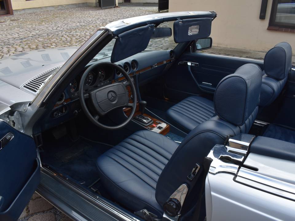 Imagen 14/46 de Mercedes-Benz 500 SL (1984)