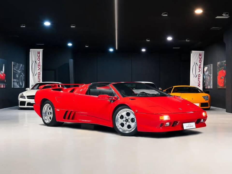 Bild 2/15 von Lamborghini Diablo (1996)