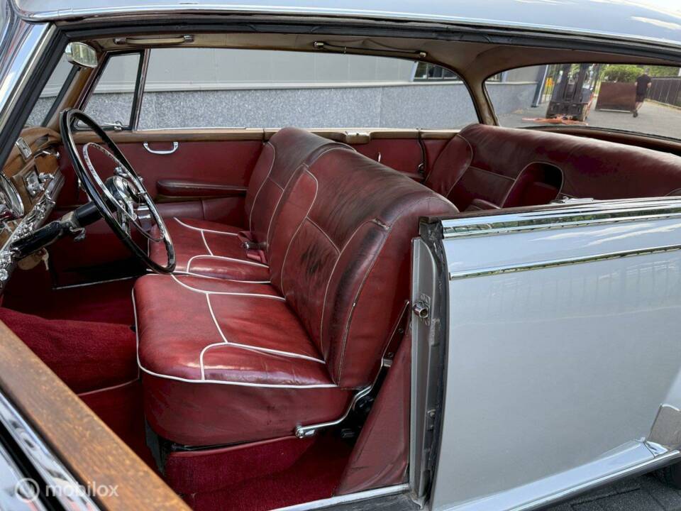 Image 19/36 of Mercedes-Benz 300 d (1958)