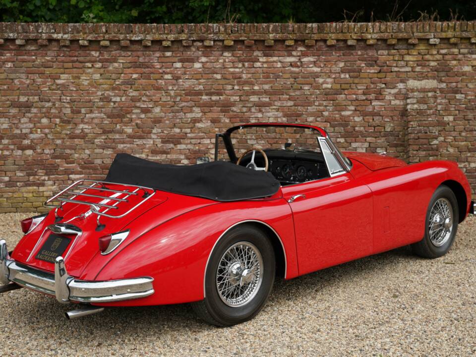 Image 13/50 of Jaguar XK 150 DHC (1960)