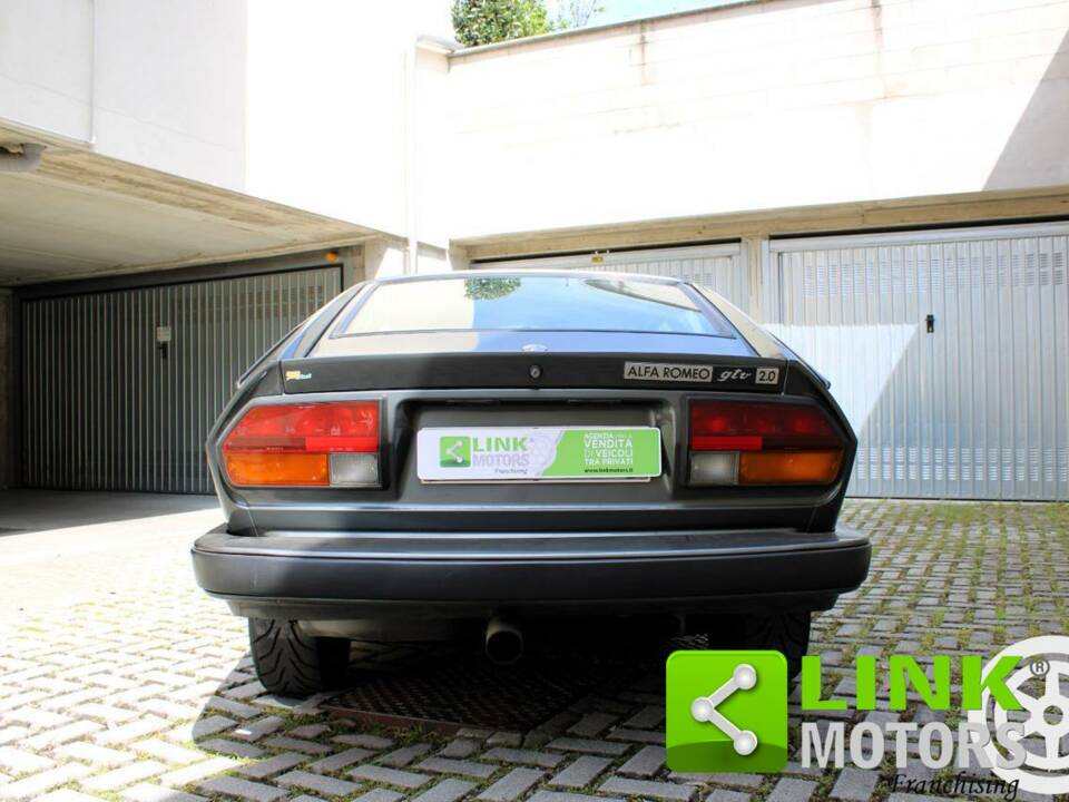 Bild 3/10 von Alfa Romeo GTV 2.0 (1986)