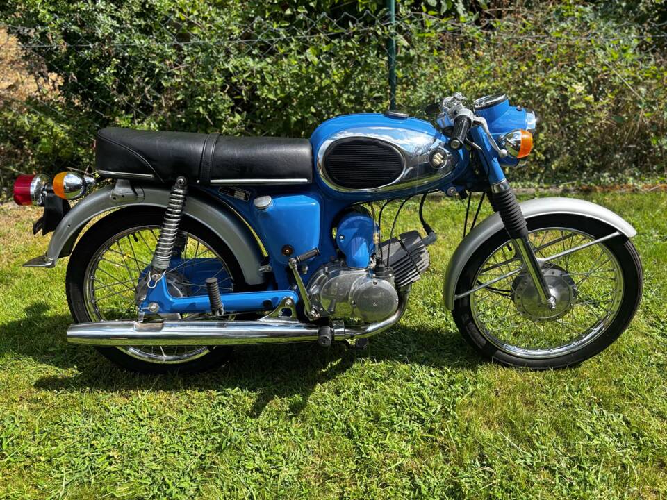 Immagine 1/15 di Suzuki A 100 (1972)