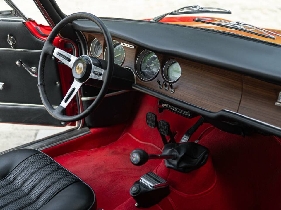Bild 27/50 von Alfa Romeo Giulia 1600 Sprint GT Veloce (1967)