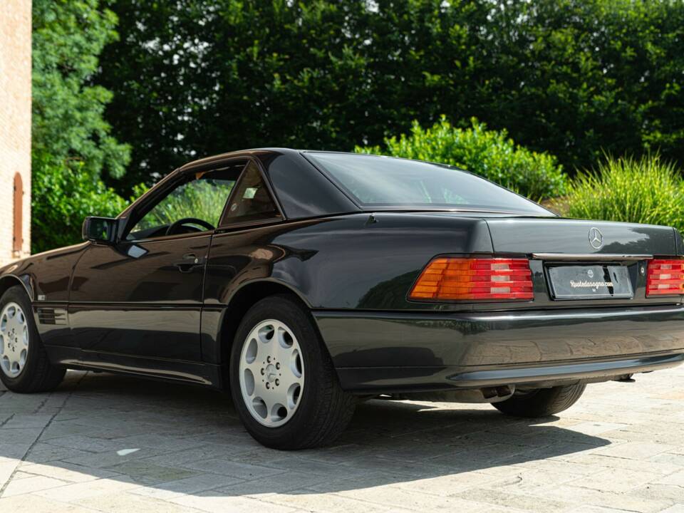 Image 6/50 of Mercedes-Benz 300 SL (1990)