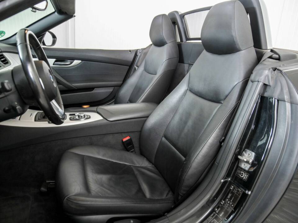 Image 40/50 of BMW Z4 sDrive23i (2009)