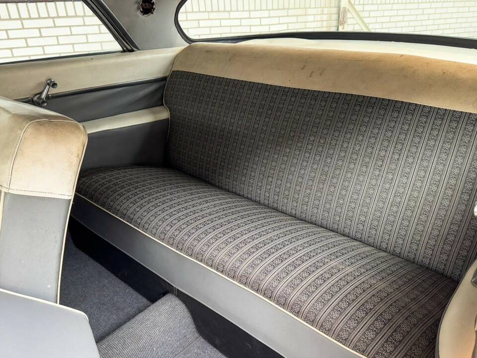 Bild 33/39 von Chrysler Windsor Nassau (1955)