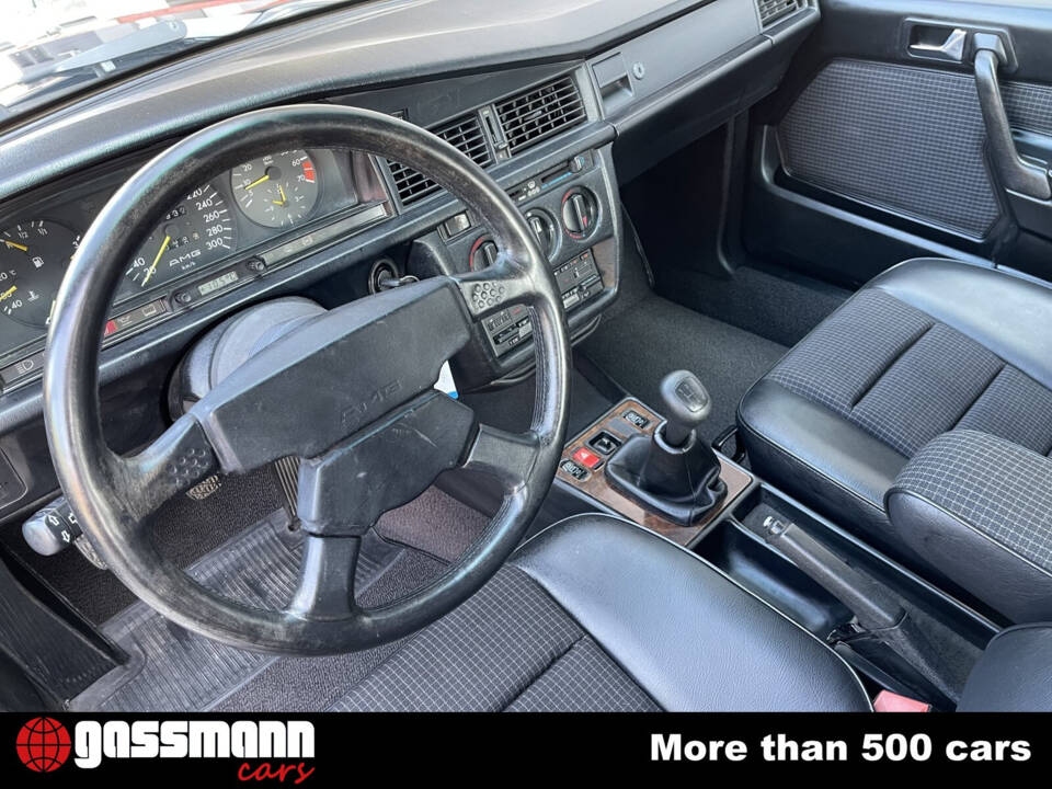 Immagine 11/15 di Mercedes-Benz 190 E 3.2 AMG (1986)