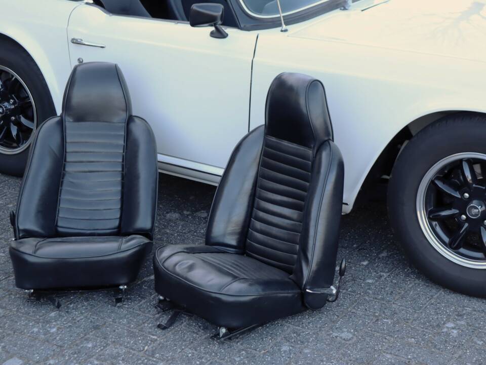 Image 18/50 de Triumph TR 6 (1970)