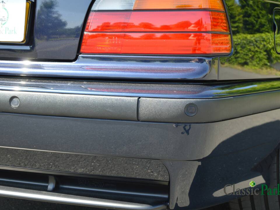 Image 41/50 de BMW 323i (1998)