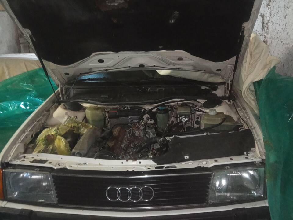 Bild 5/8 von Audi 100 Avant 2.0 Diesel (1982)
