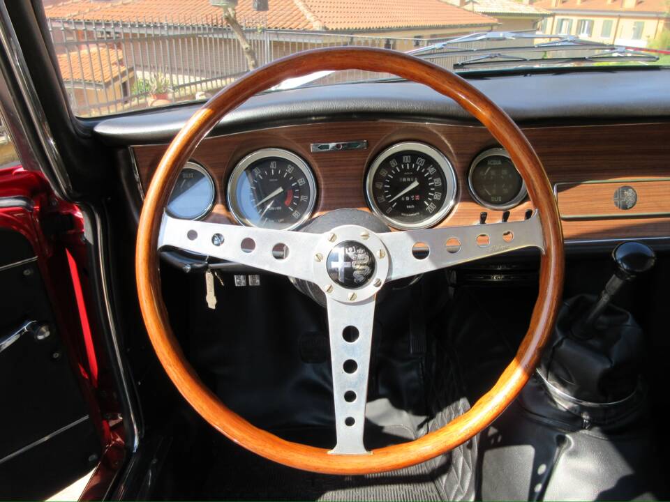 Bild 18/54 von Alfa Romeo Giulia GTA 1300 Junior (1968)