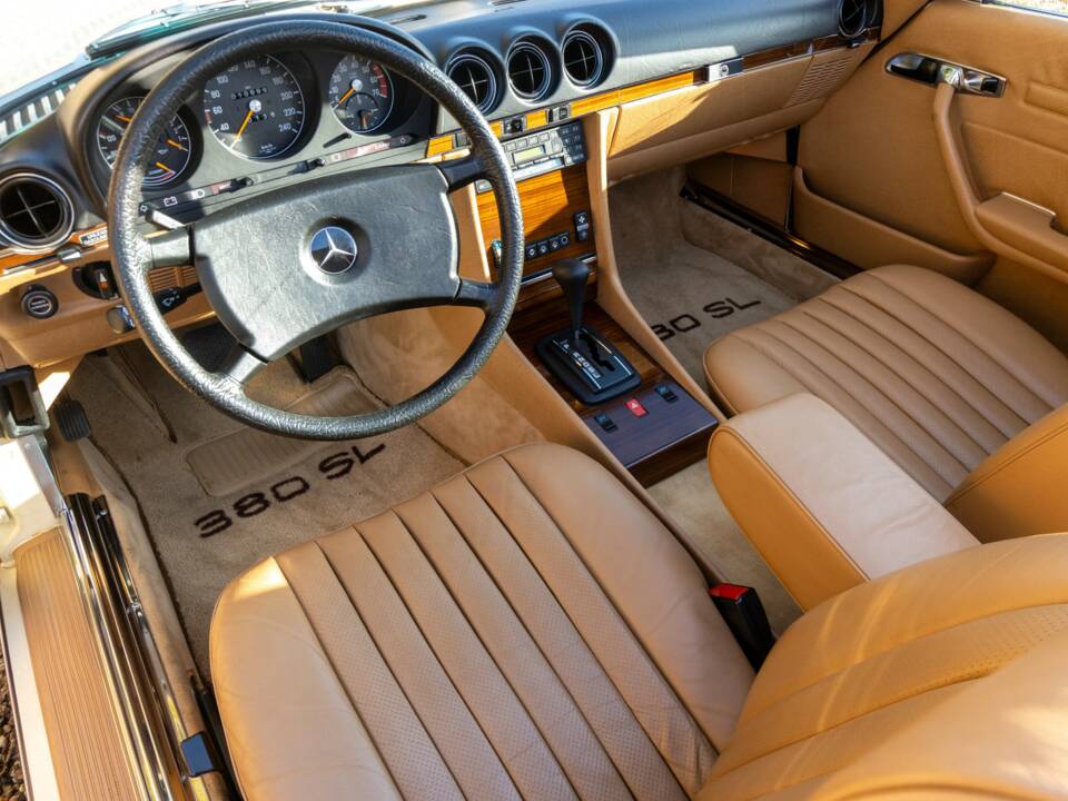Bild 3/50 von Mercedes-Benz 380 SL (1982)