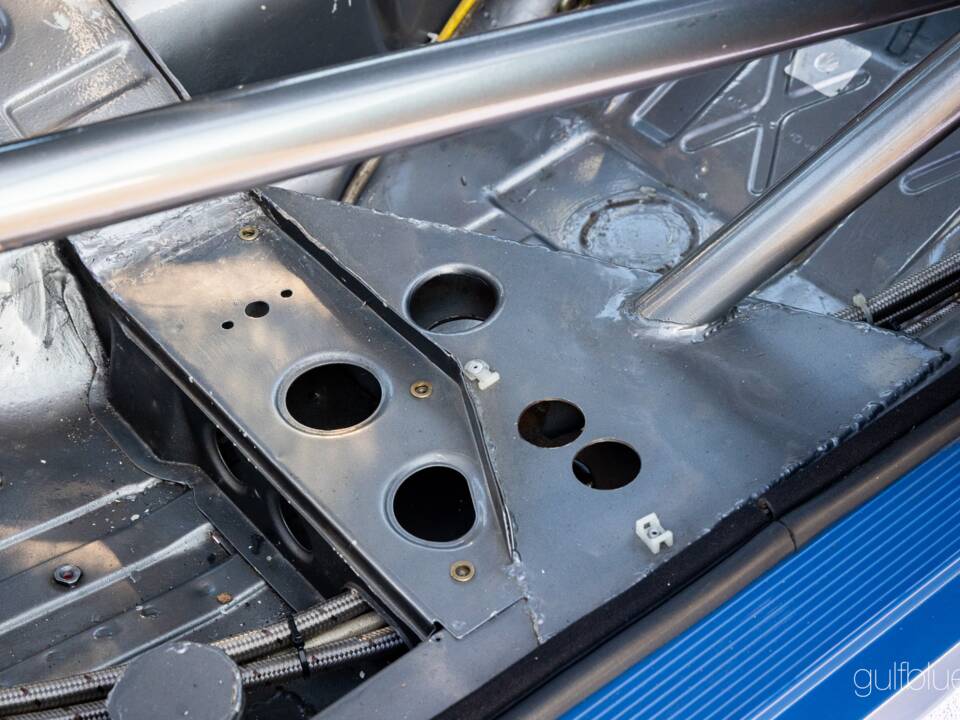 Image 23/44 of Alfa Romeo 75 3.0 V6 QV (1989)