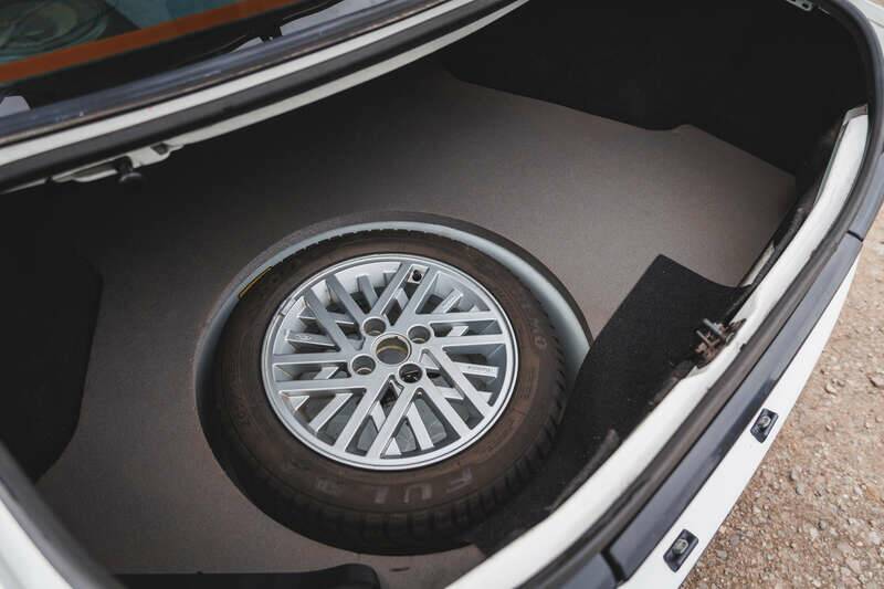 Image 27/50 of Ford Sierra Cosworth 4x4 (1991)
