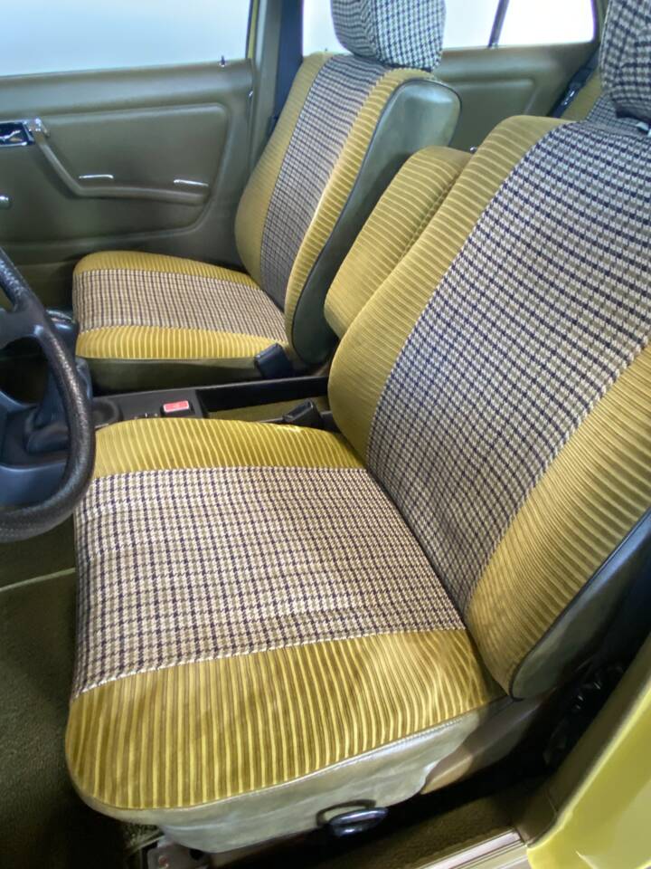 Bild 22/71 von Mercedes-Benz 250 (1979)