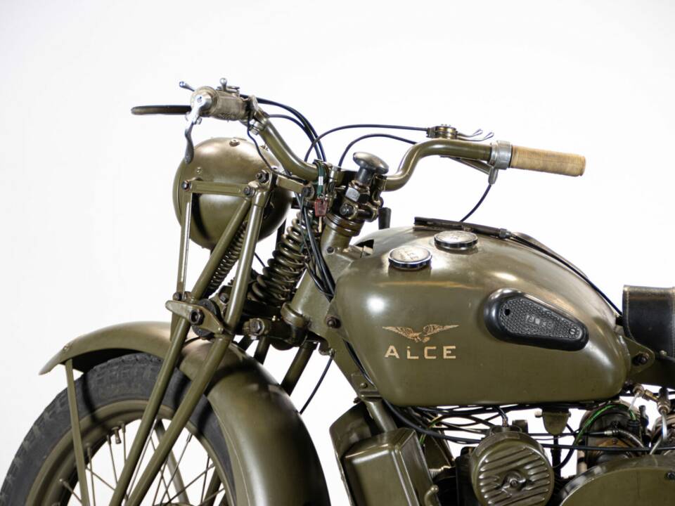 Bild 25/50 von Moto Guzzi DUMMY (1943)