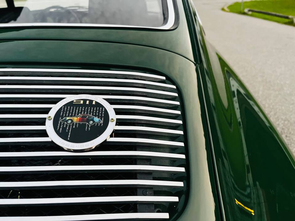 Afbeelding 54/62 van Porsche 911 2.2 T (1970)