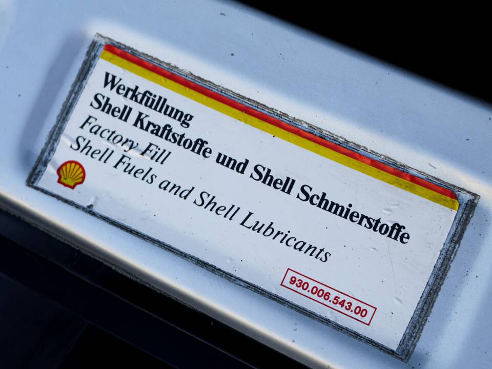 Image 36/46 of Porsche 911 Carrera 2 (1991)
