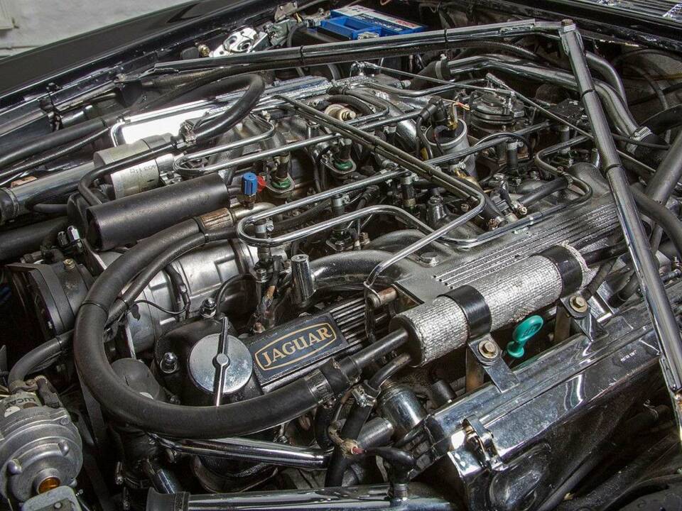 Image 28/31 of Jaguar XJ 5.3 C (1978)