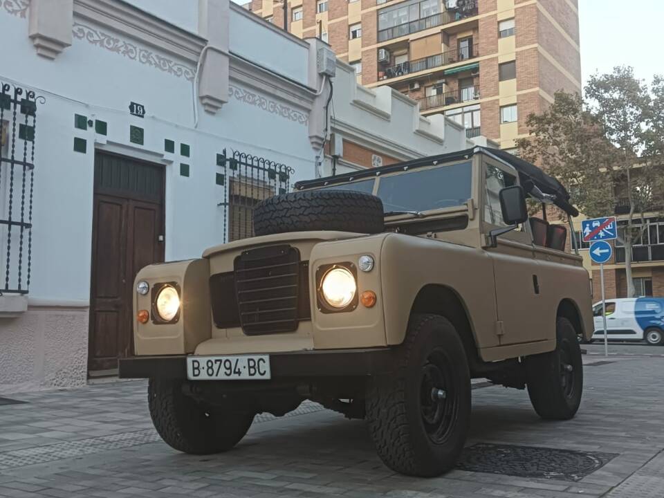 Bild 26/27 von Land Rover 88 (1978)