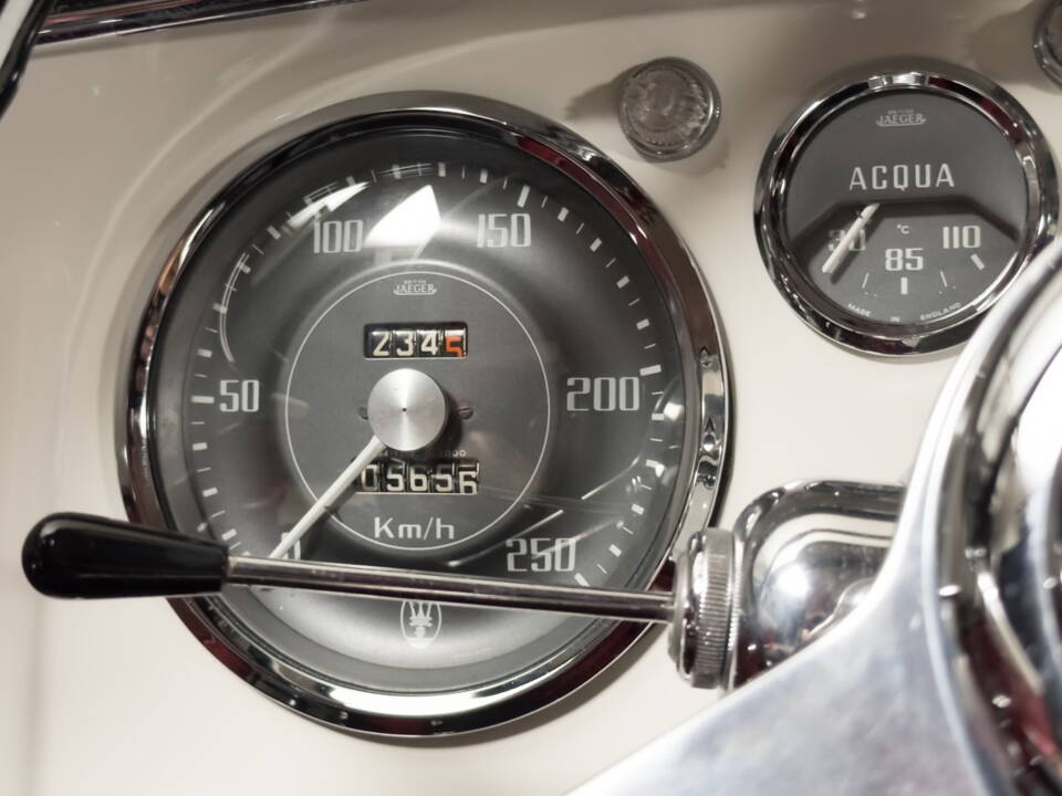 Image 27/39 of Maserati 3500 GT Touring (1961)
