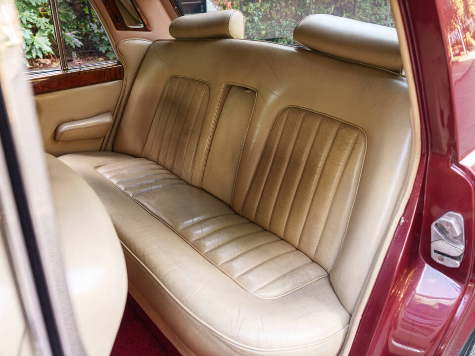 Immagine 25/32 di Rolls-Royce Silver Shadow II (1978)