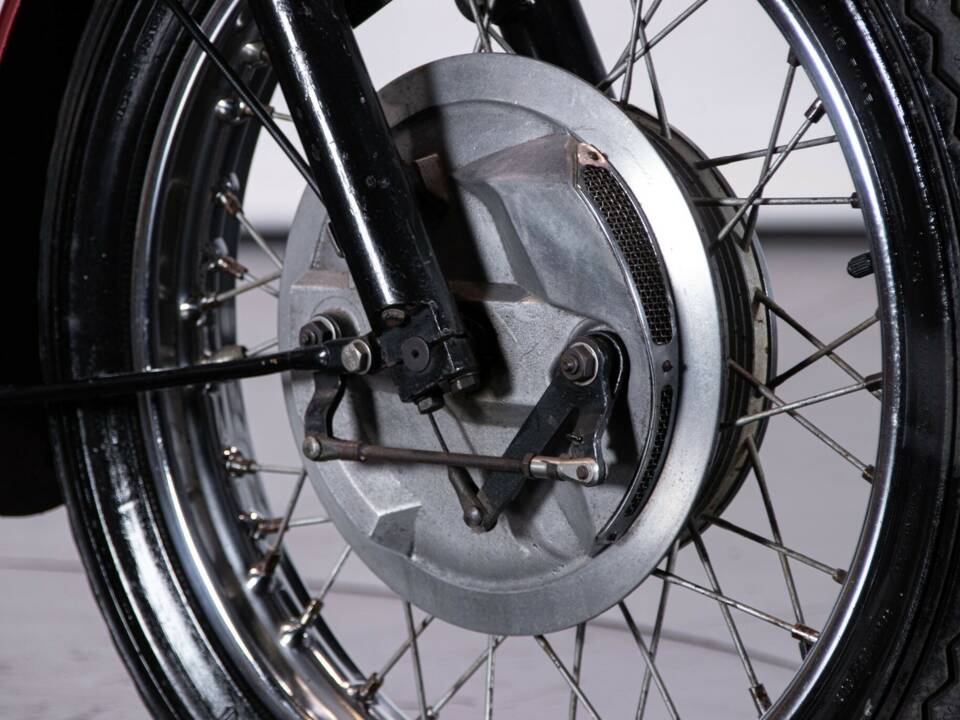 Image 39/50 of Triumph T 100 Daytona (1969)