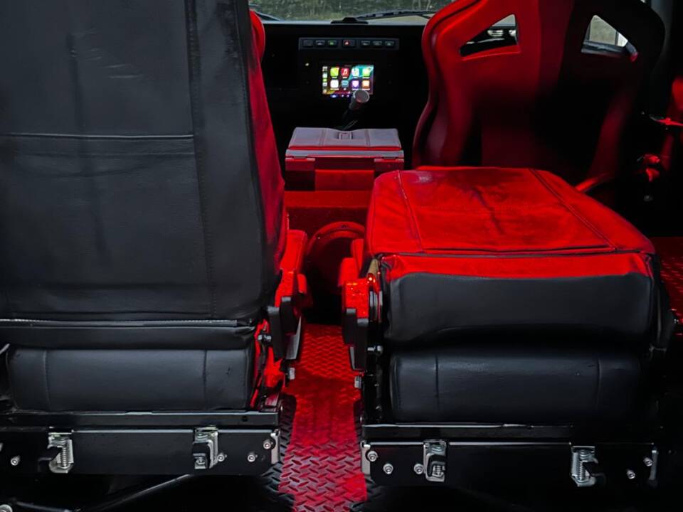 Image 52/62 de Land Rover Defender 90 (2003)