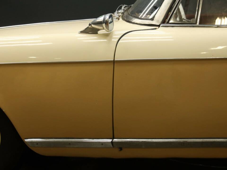 Immagine 16/50 di BMW 503 (1957)