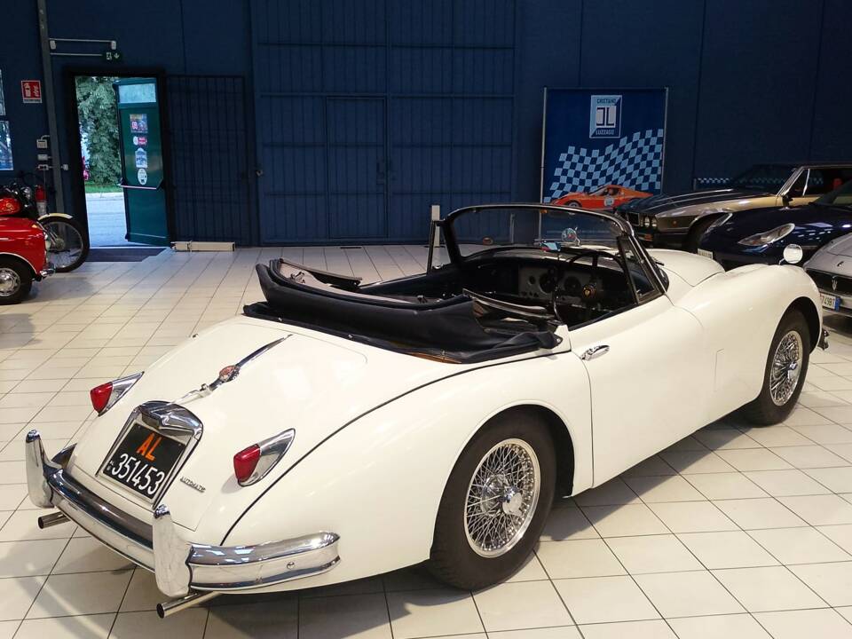 Bild 9/40 von Jaguar XK 150 DHC (1958)