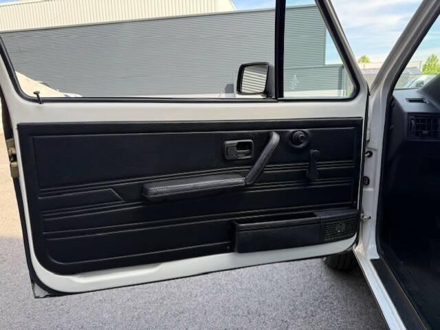 Image 9/22 of Volkswagen Golf Mk I GTI 1.8 (1983)
