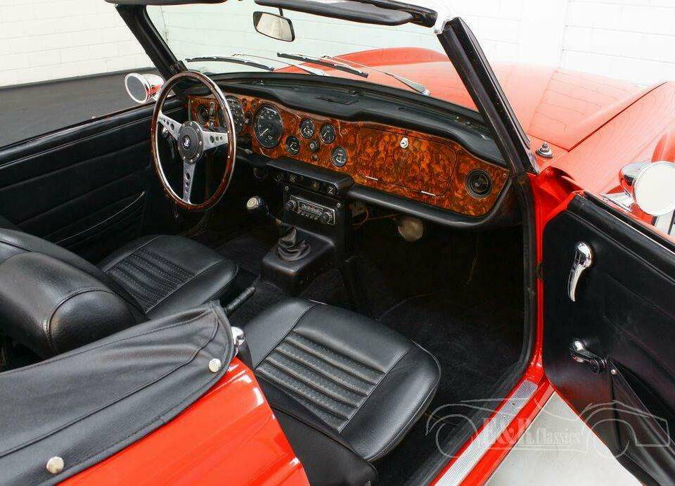 Imagen 11/19 de Triumph TR 6 (1970)