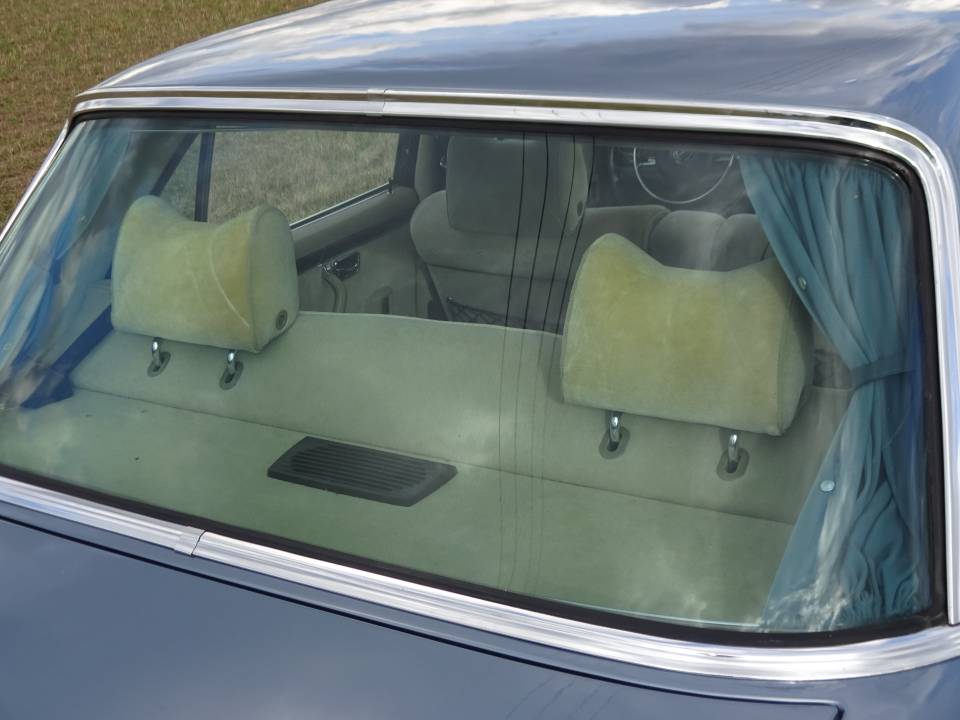Image 8/49 of Mercedes-Benz 300 SEL (1968)