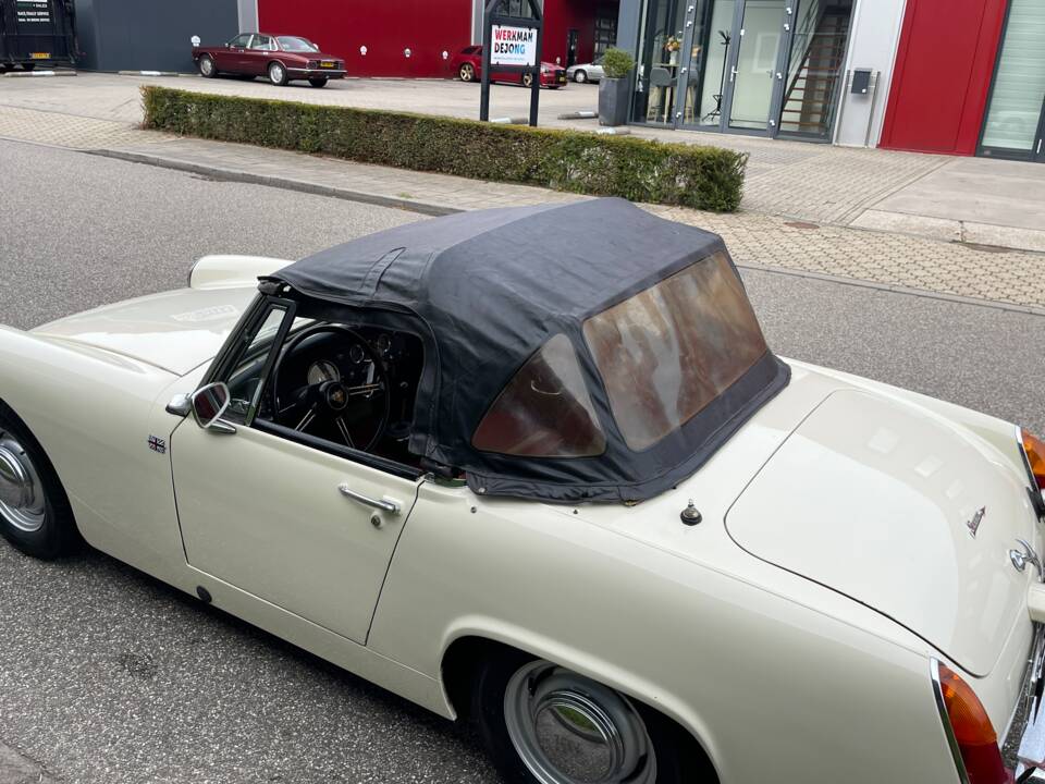 Image 15/22 of Austin-Healey Sprite Mk III (1966)