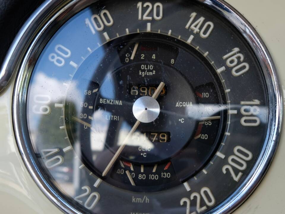 Imagen 34/40 de Lancia Flaminia GT Touring (1961)