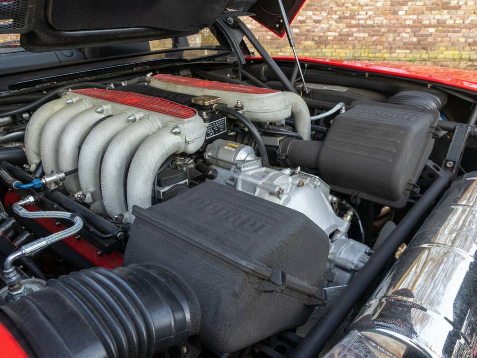 Bild 50/50 von Ferrari 512 TR (1994)