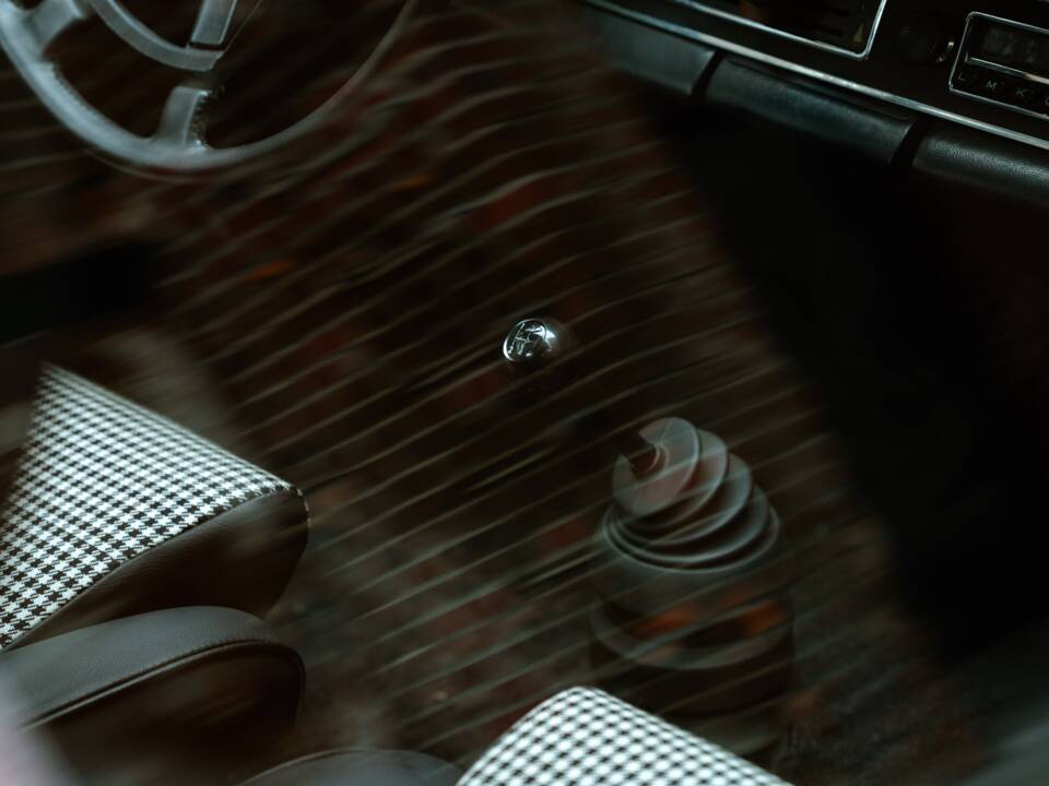 Bild 10/23 von Porsche 911 2.4 S (1972)