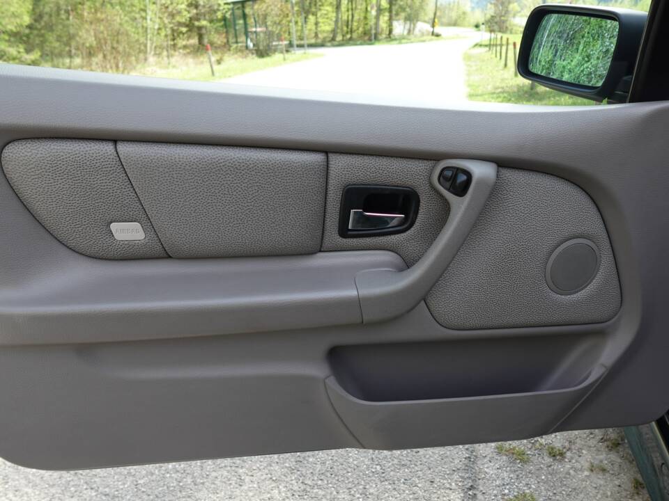 Immagine 10/41 di BMW 323ti Compact (1999)