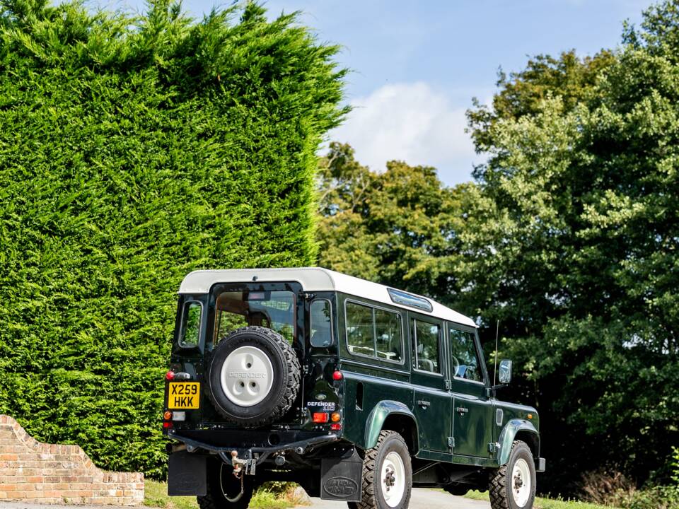 Immagine 22/42 di Land Rover Defender 110 Td5 (2000)