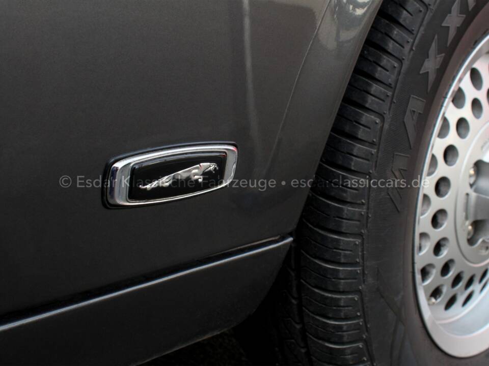 Immagine 41/46 di Jaguar XJ 12 (1986)