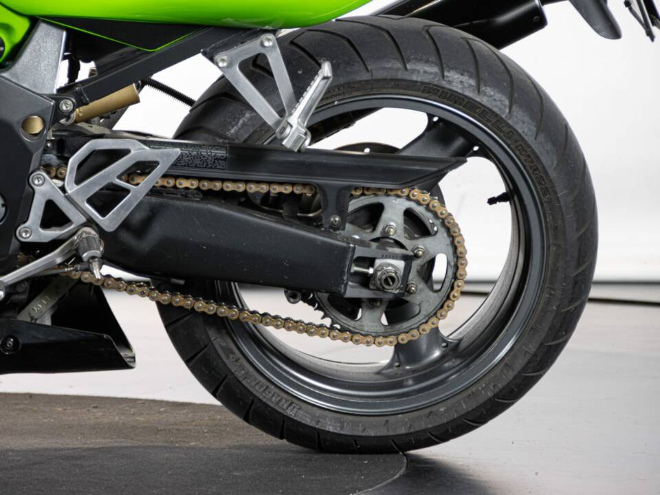 Immagine 14/50 di Kawasaki Ninja 750 ZX-7R (1999)