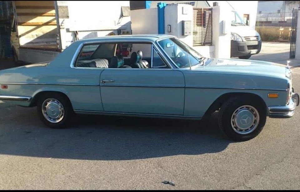 Image 3/32 of Mercedes-Benz 250 C (1972)
