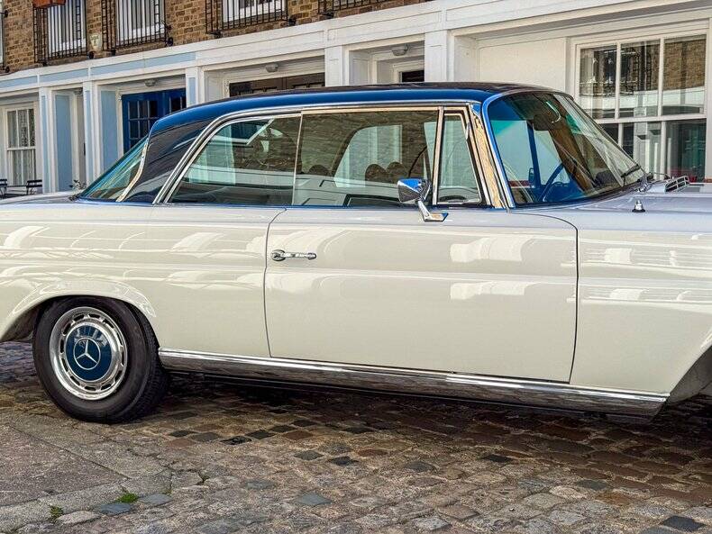 Bild 38/50 von Mercedes-Benz 280 SE 3,5 (1971)