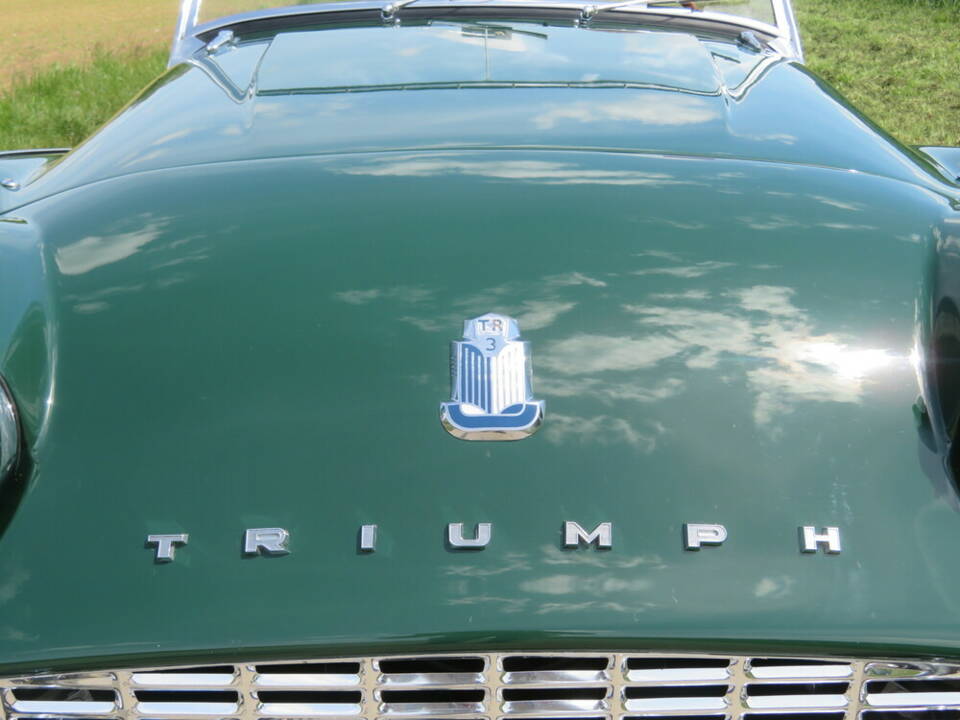 Image 16/18 of Triumph TR 3A (1961)