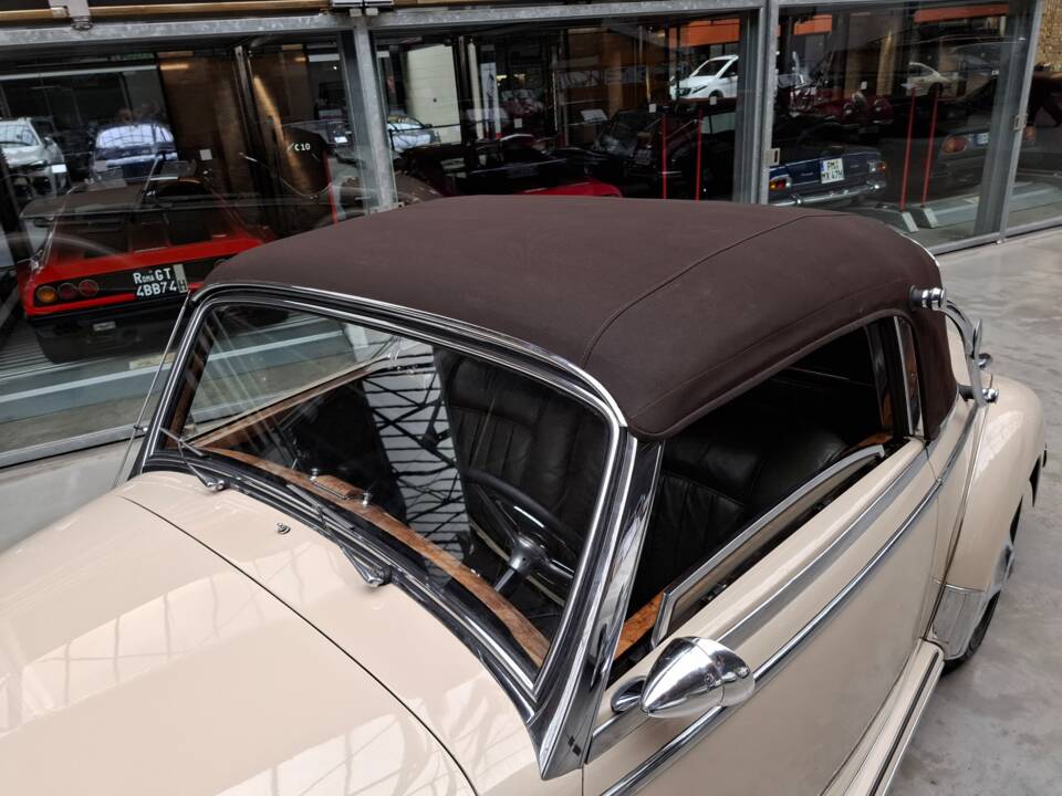 Bild 25/26 von Mercedes-Benz 220 Cabriolet A (1953)