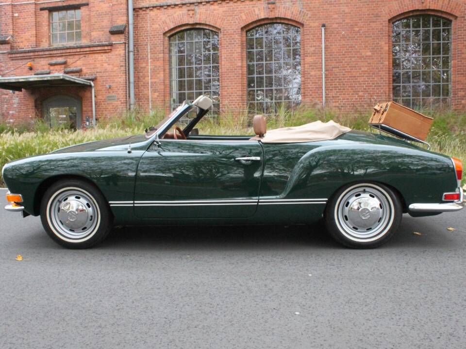 Image 3/17 of Volkswagen Karmann Ghia 1600 (1971)