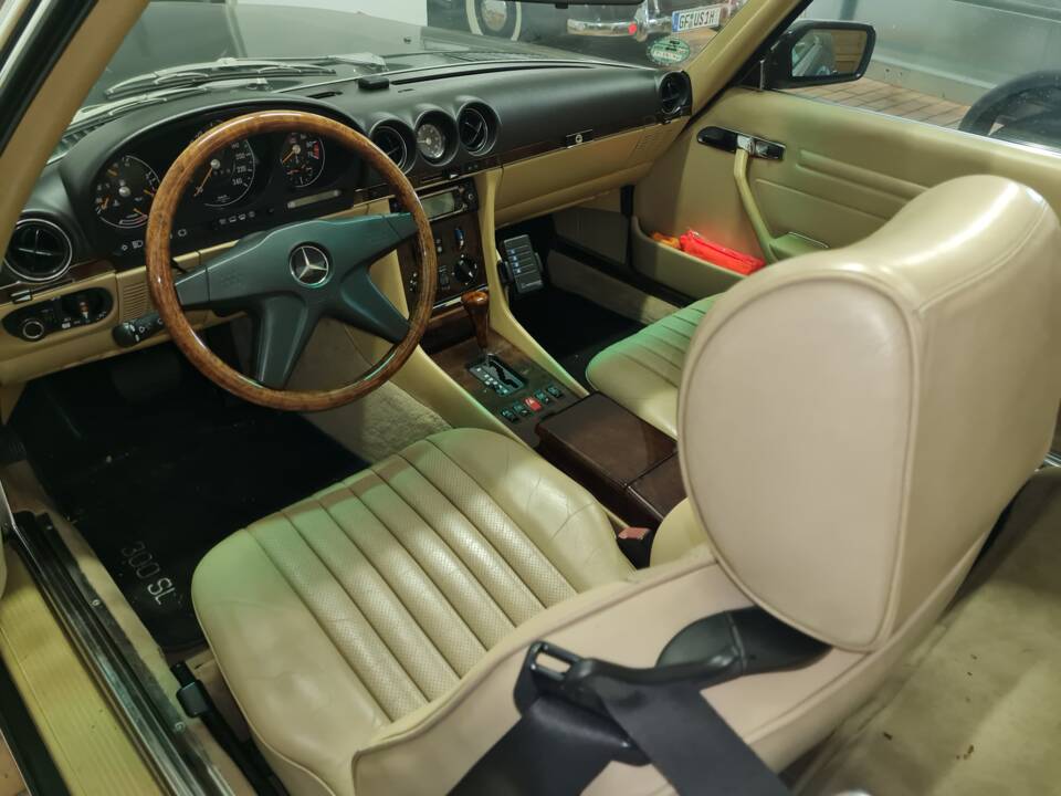 Image 3/4 of Mercedes-Benz 300 SL (1989)